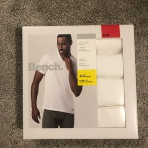 4 x Bench white V- neck medium shirts
